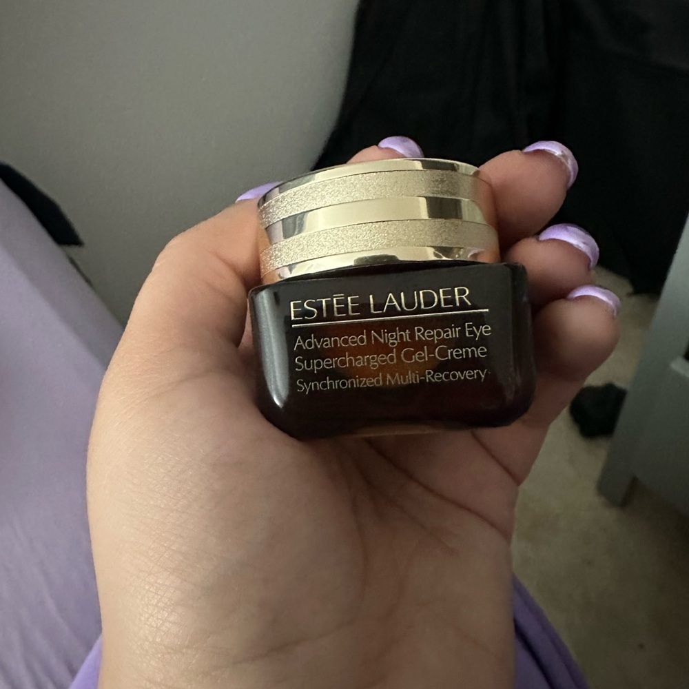 Estee Lauder Advanced Night Repair Eye Gel-Creme - Gold and Brown - Picture 6 of 6